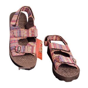 Muk Luks Navy Multi Women's 8 Lightweight Rubber Sole Southwestern Velcro Sandal